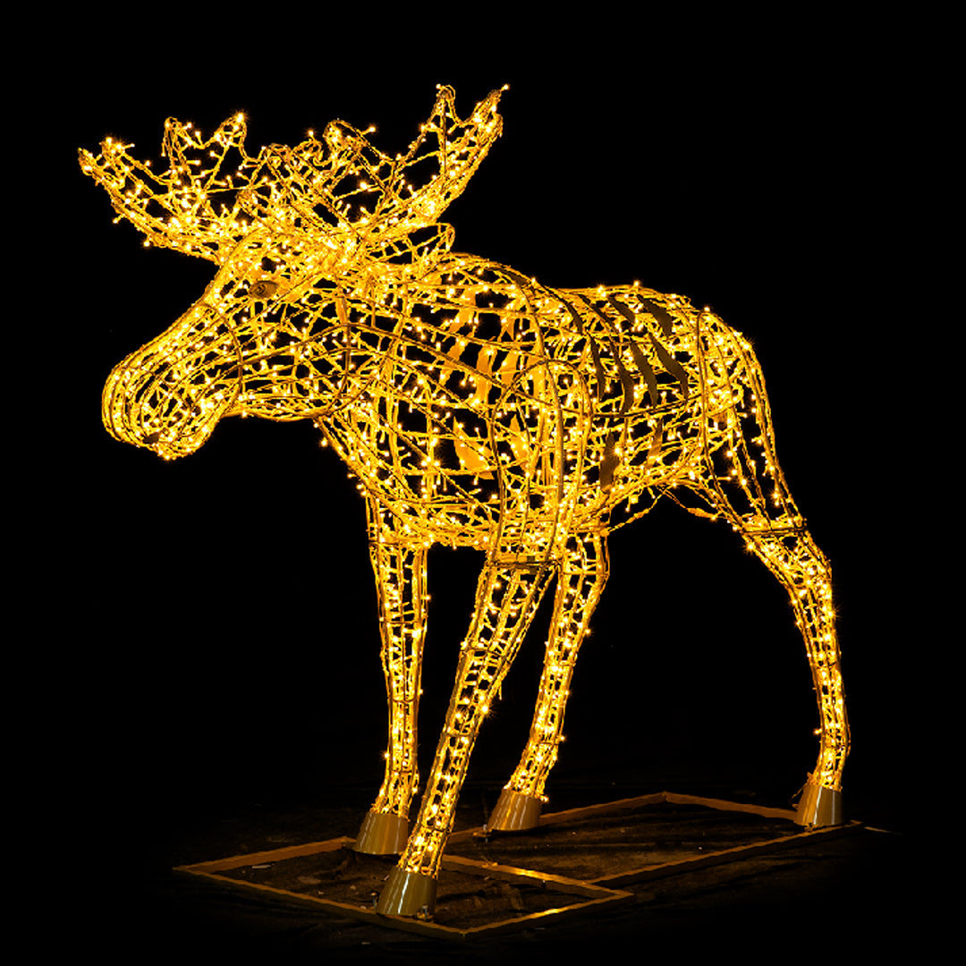 1.97M REINDEER CON LUZ LED
2100L Warm White With 10% Flash Bulb
UV Resistance, 100% Waterproof
5M White Leading Wire
24V IP65 UL Transformer