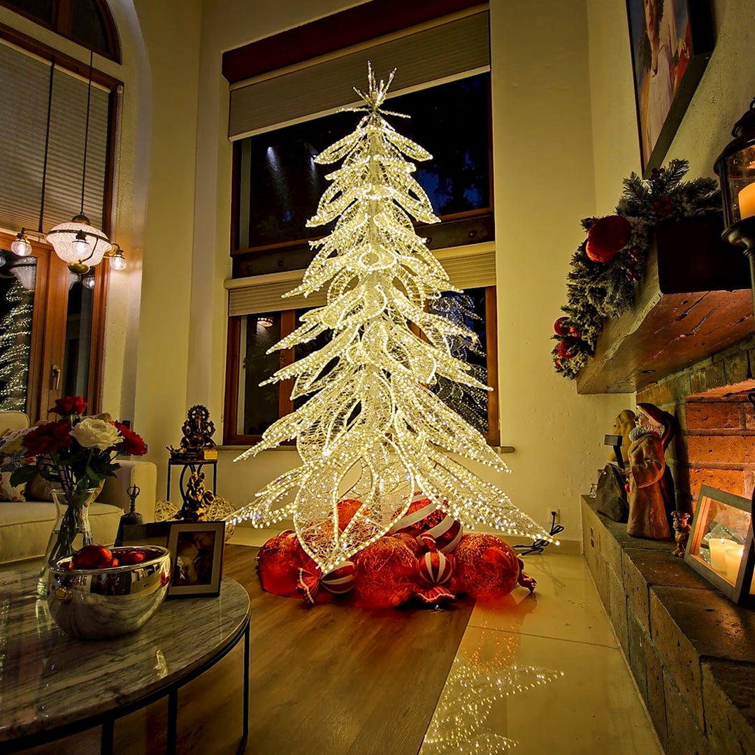 CHRISTMAS TREE CON LUZ LED 
Color:  1485L Warm white with 10% flash LED
Indoor & Outdoor Use
UV resistance, 100% waterproof
Item Voltage: 24V DC IP65
