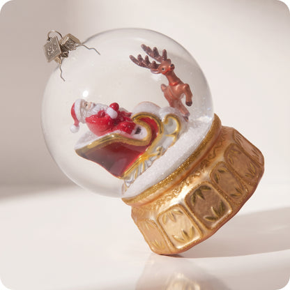 Esfera de globo con Santa
