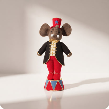 Elefante líder de circo