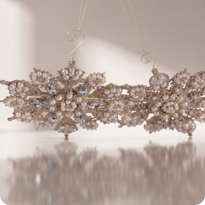 Esfera Snowflake con piedras y perlas
