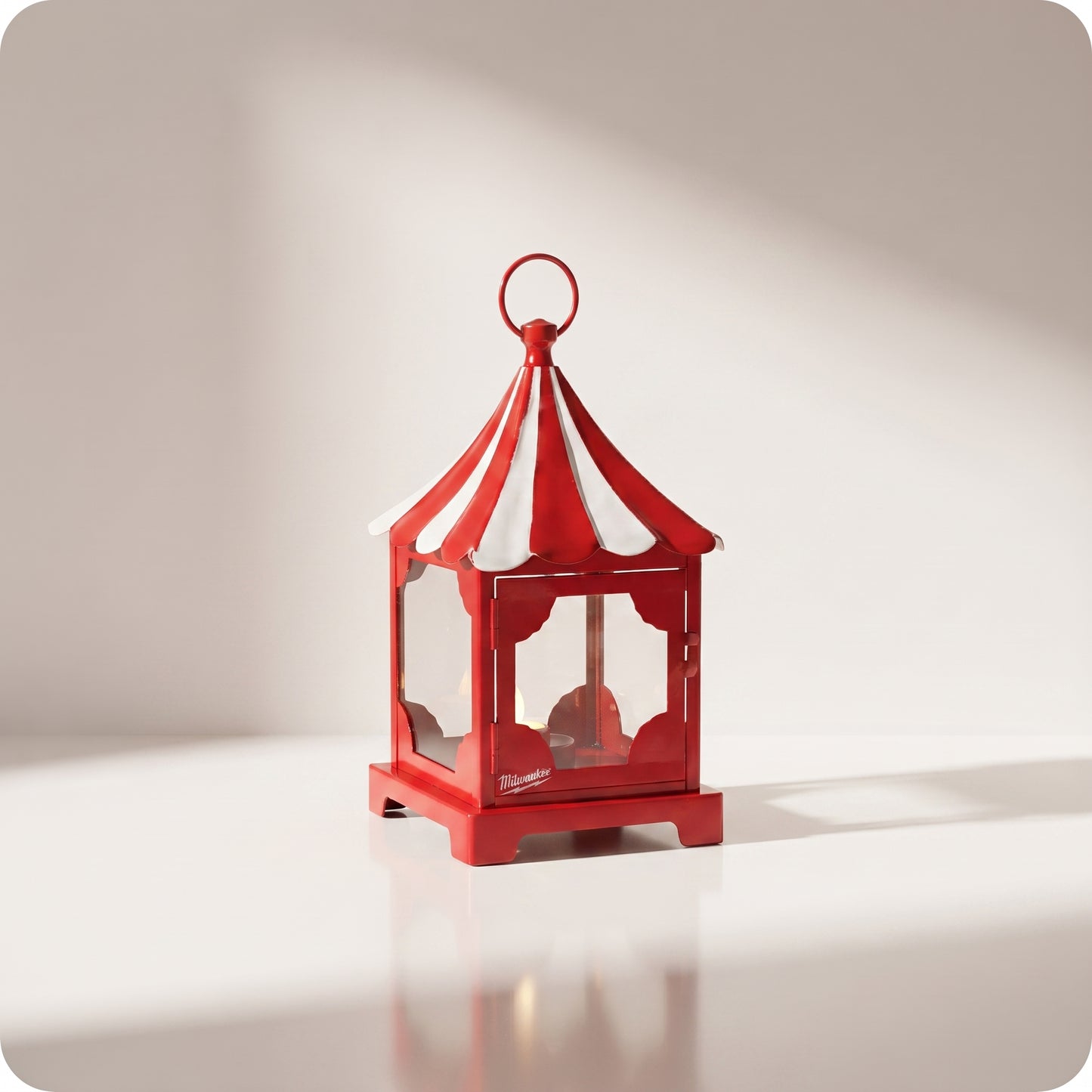 Lantern roja tipo carpa de circo