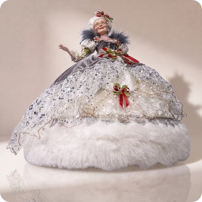 Mrs.Claus the Queen of Christmas