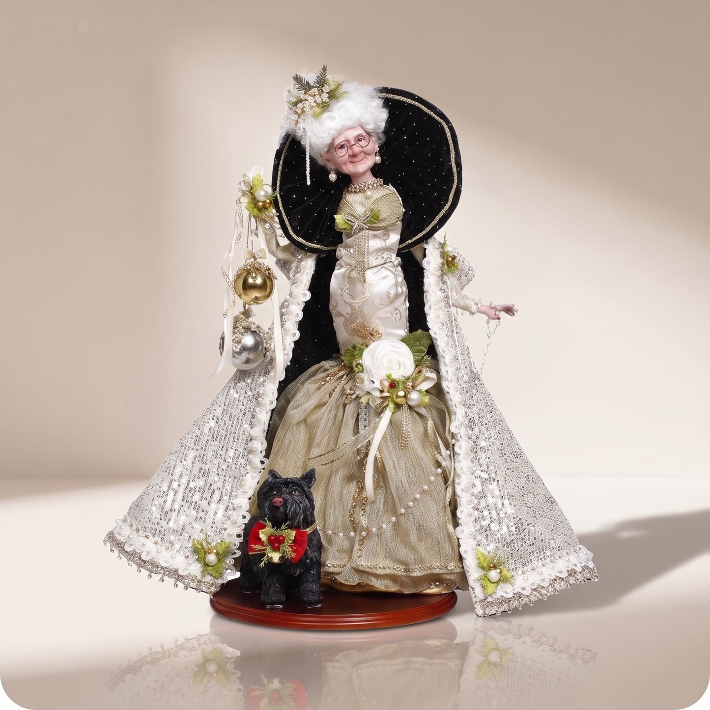 Mrs.Claus the Queen of Christmas