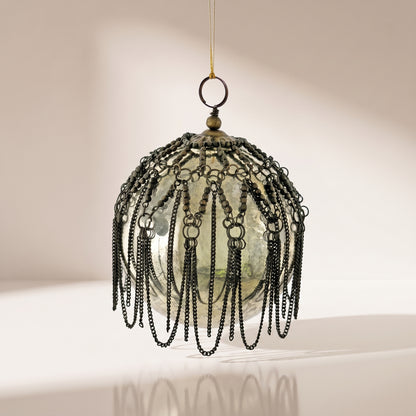 Esfera de cristal de oro antiguo con cadena de metal déco