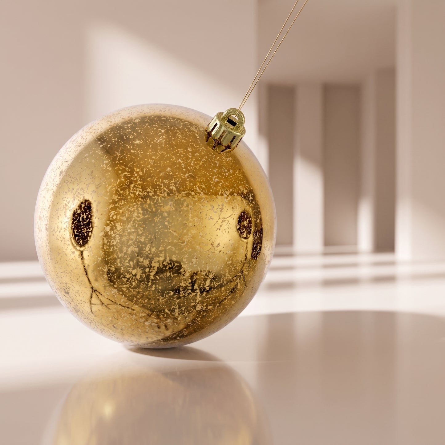 Esfera picada de oro viejo reflejante 20 cm