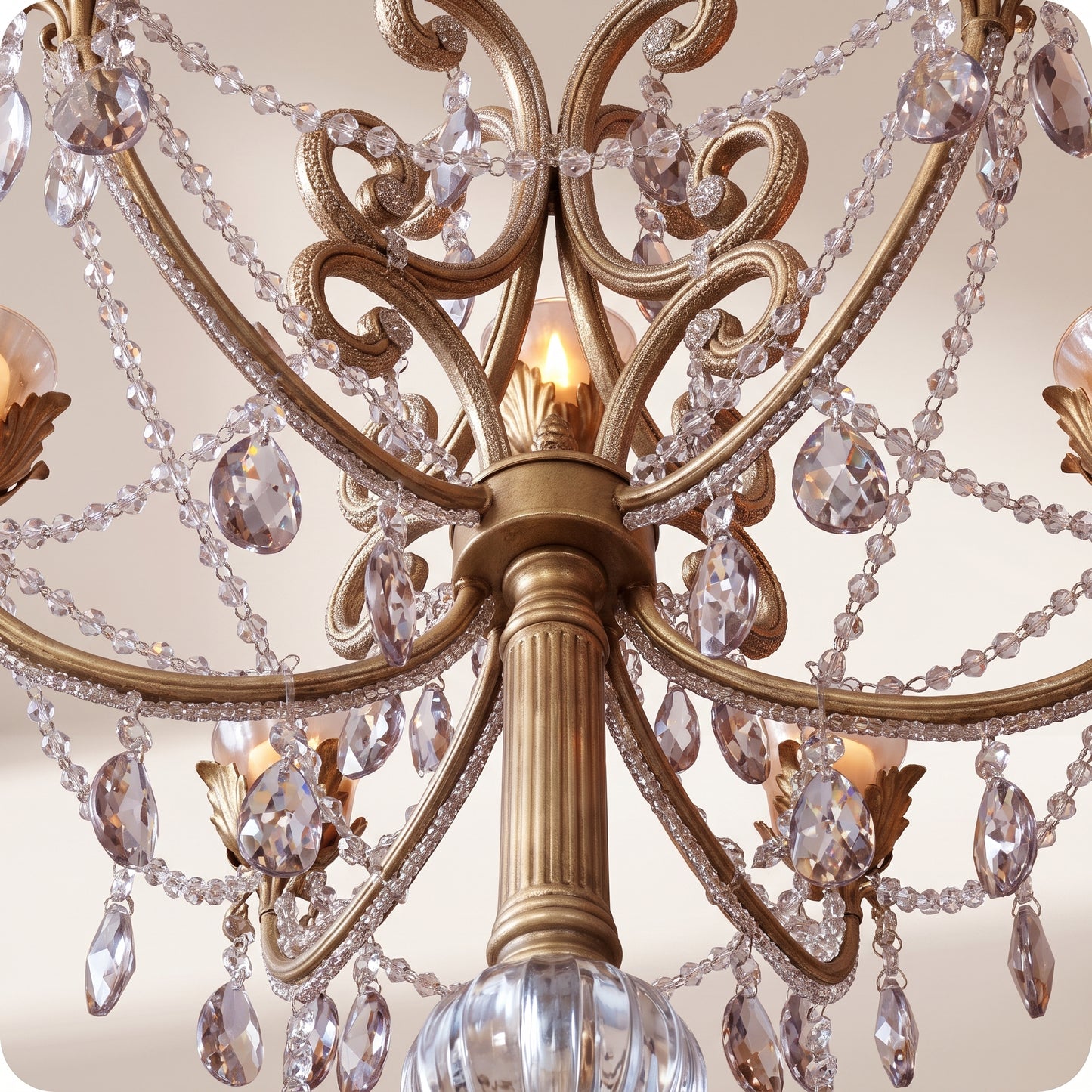 Candelabro chapado en níquel con cristal y diamantes dorado ch