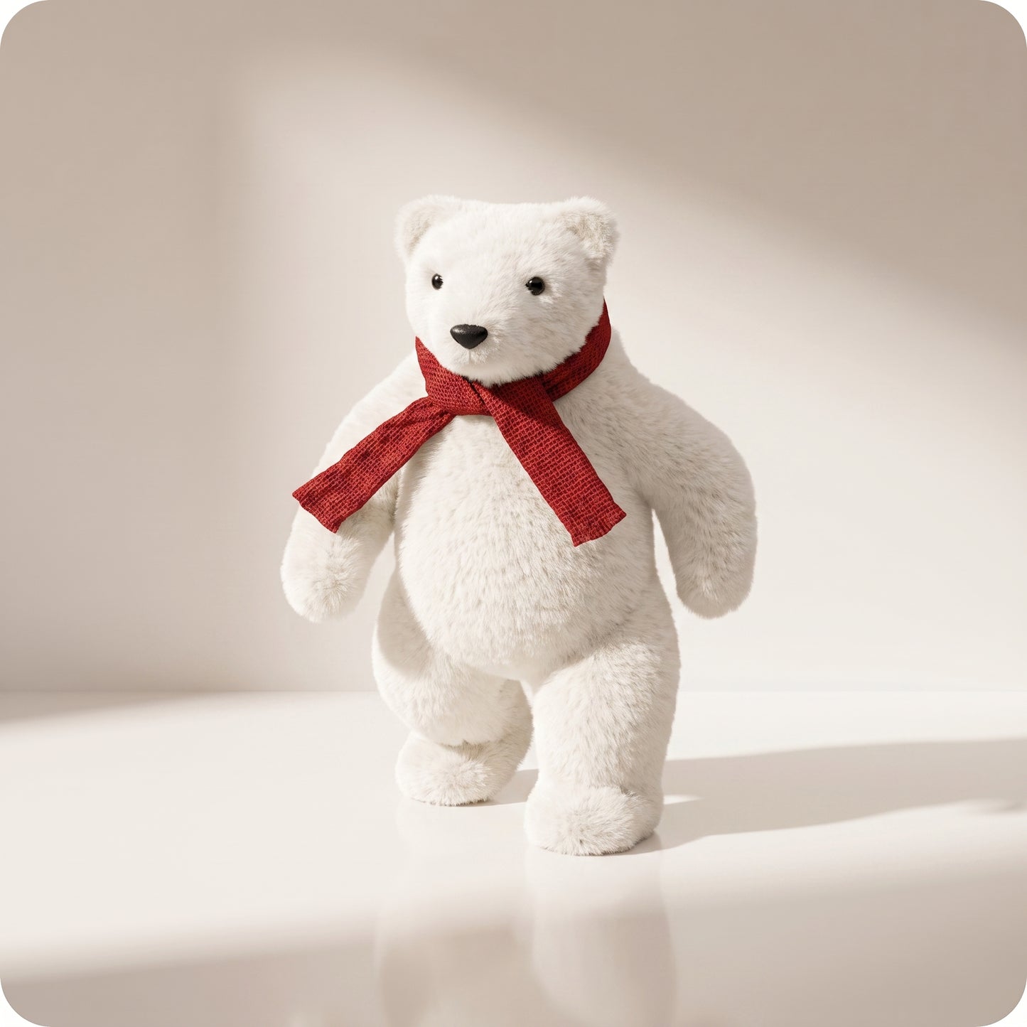 Elegante oso polar blanco con bufanda roja caminando 2