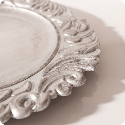 Plato decorativo de plastico duro plateado